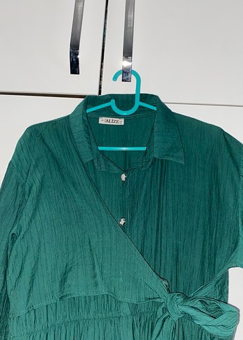 Yeşil Pilili Uzun Keten Elbise tesettür - Görsel 3