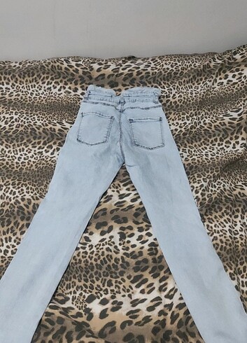 Yırtık pantolon  - Görsel 2