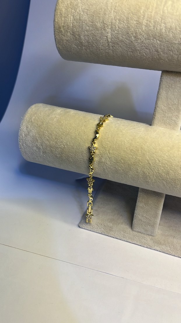 Zincir Detaylı Altın Renkli Yılan Desenli Bileklik - Görsel 3