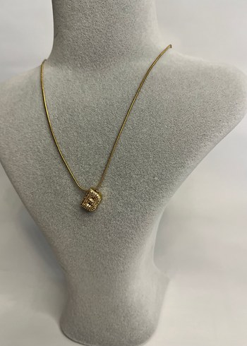 Altın Renk Mini Boncuklu B Harfi Kolye - Görsel 2