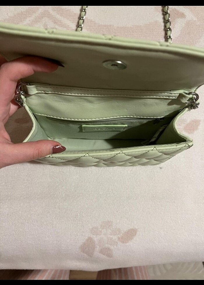 Bershka yeşil çanta - Görsel 3