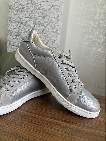 GRİ SPOR AYAKKABI SNEAKER 39 NUMARA