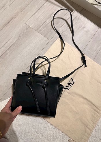 Zara Siyah Mini Canta