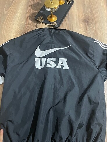 Nike Paraşüt kumaş ceket