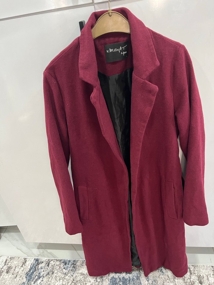 Bordo Uzun Kadın Kaban astarlıdır S mol beden M Ve L bedenede ol - Görsel 2