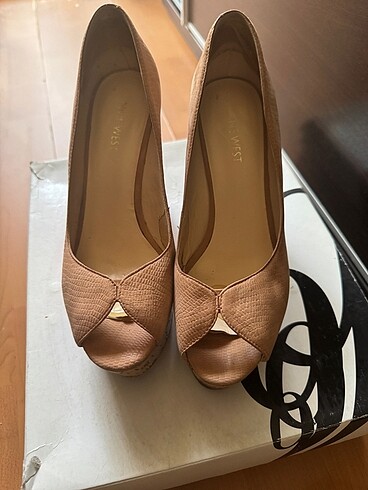 37 Beden Nine west burnu açık ayakkabı
