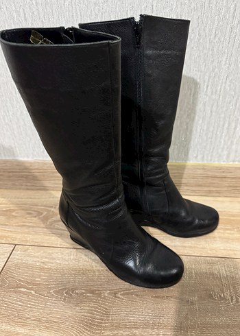 Siyah Deri Kadın dolgu topuk çizme - Görsel 4