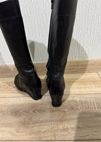 Siyah Deri Kadın dolgu topuk çizme - Görsel 3