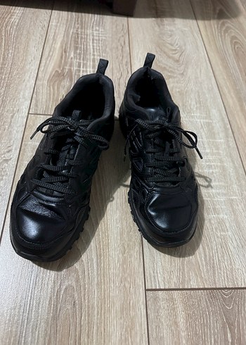 Siyah Bağcıklı Kadın Spor Ayakkabı - Görsel 2