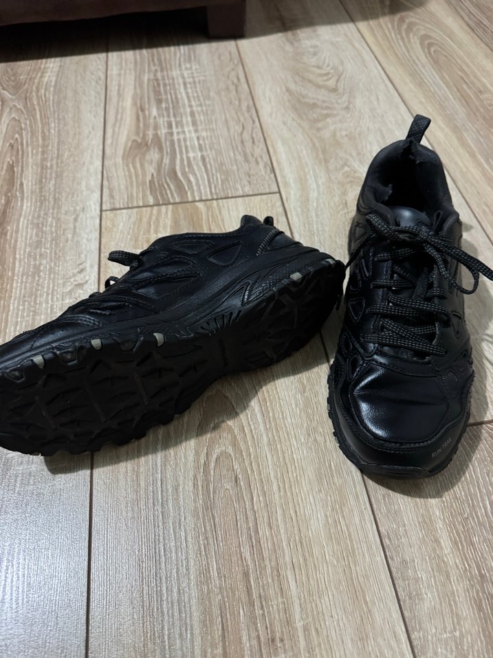 Siyah Bağcıklı Kadın Spor Ayakkabı - Görsel 3