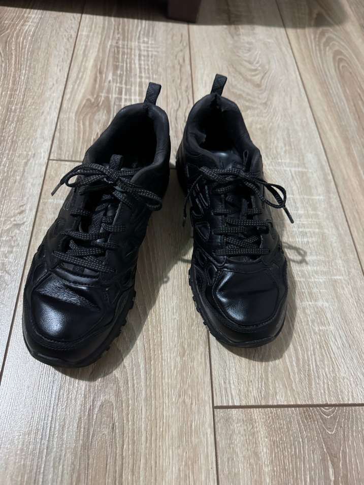 Siyah Bağcıklı Kadın Spor Ayakkabı - Görsel 2