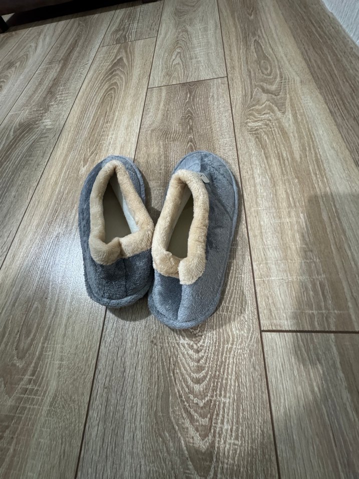 Gri pofufuk Sıcak Ev Terliği - Görsel 2