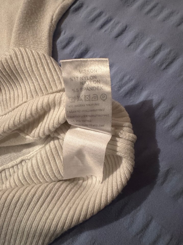 Beyaz Oversize Triko yarım kol kazak - Görsel 4