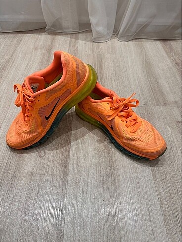 Nike antrenman ayakkabısı