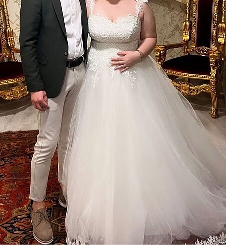 sırtı ipli geniş kalıp gelinlik