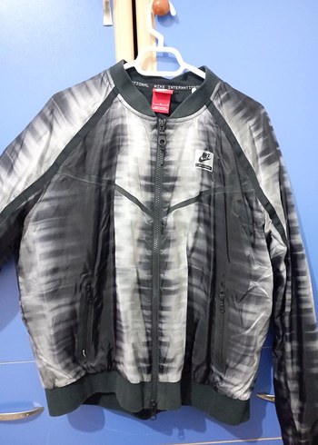 Nike Gri Tie-Dye kadın Yağmurluk - Görsel 2