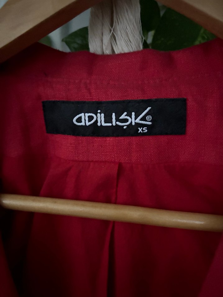 Kısa Kollu Kırmızı Keten Kadın Blazer - Görsel 3