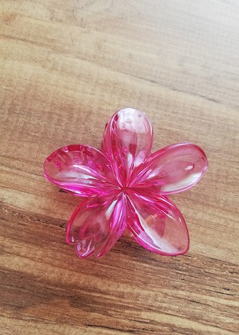 Pembe Çiçek Figürlü Plastik Saç Tokası
