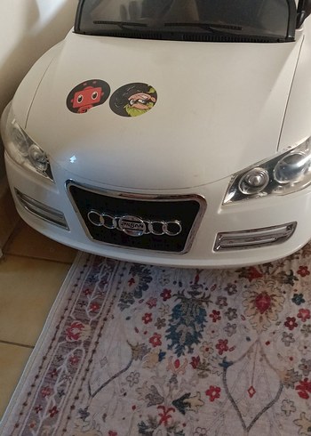  Beden Beyaz akülü Çocuk Araba