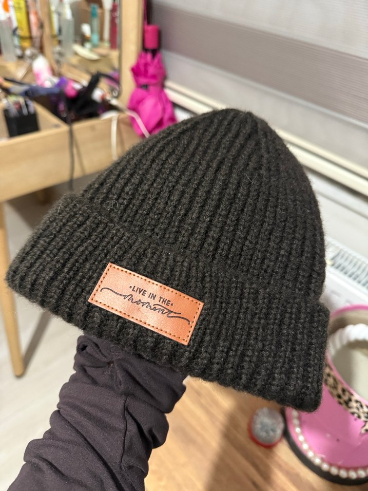 Kahverengi Deri Detaylı Örgü Kadın Bere - Görsel 3