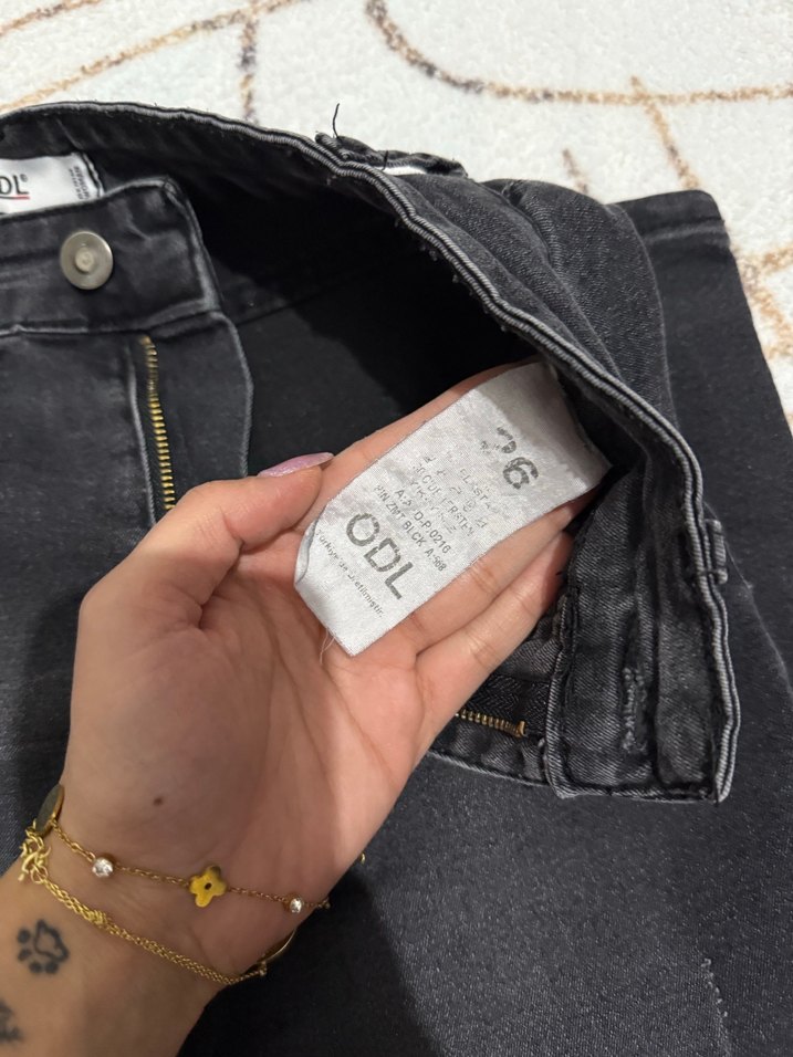 Siyah Kadın Slim Fit Denim Midi Jean - Görsel 2