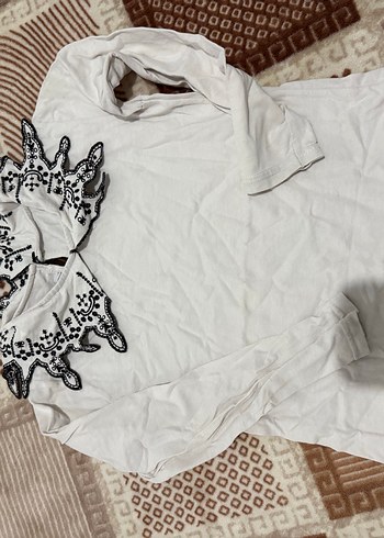 Beyaz Deri Kürklü Nakışlı Kız Bolero - Görsel 2