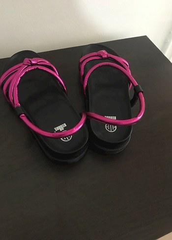 38 Beden pembe Renk Parlak Pembe Kadın Sandalet