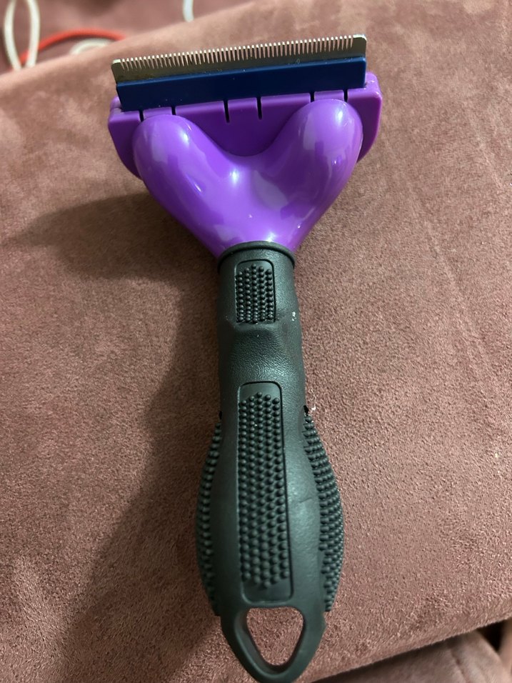 Mor Kedi Tüyü Toplayıcı Tarağı - Görsel 3