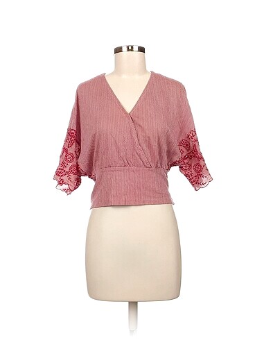 Zara Bluz %70 İndirimli.