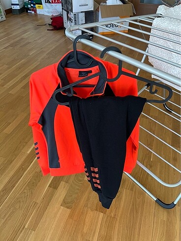 Hummel ORJİNAL HUMMEL XS KADIN EŞOFMAN TAKIM