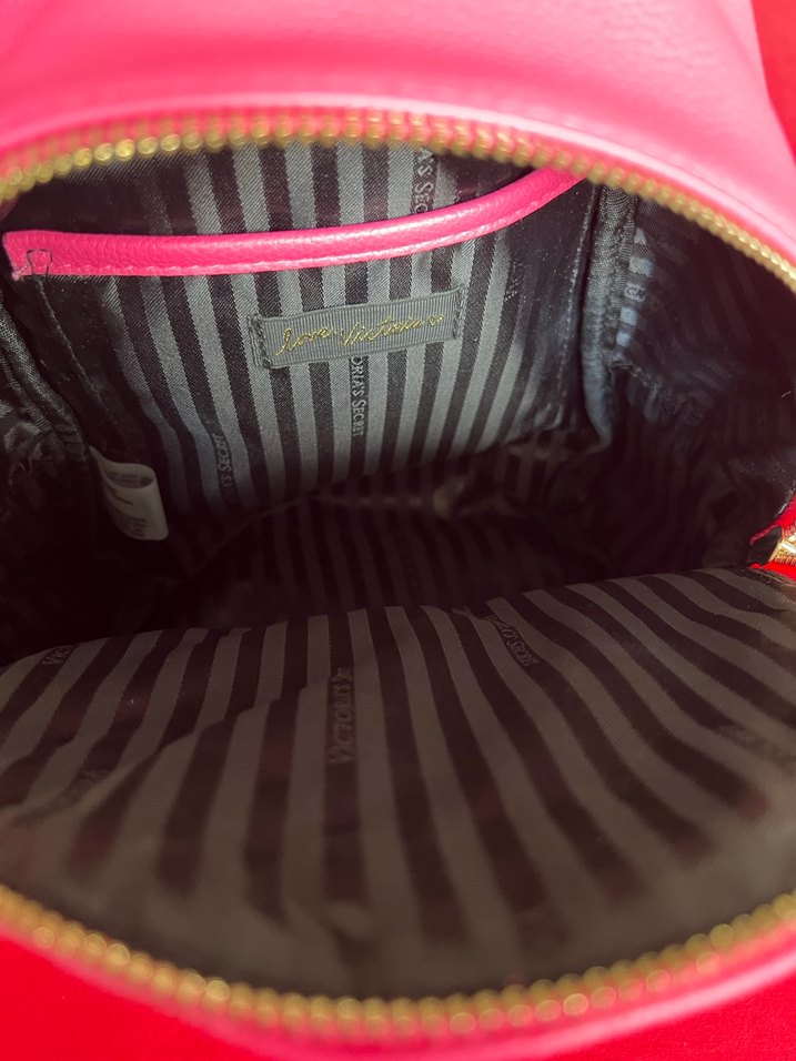 ORJİNAL VİCTORİA SECRET SIRT ÇANTASI - Görsel 2