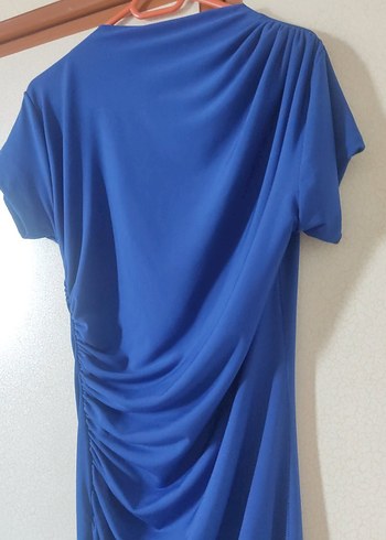 mavi büzgülü elbise - Görsel 4