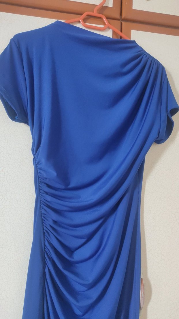 mavi büzgülü elbise - Görsel 2