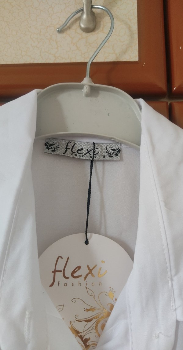 Nakışlı Beyaz Kısa Kollu Kadın Gömlek - Görsel 4