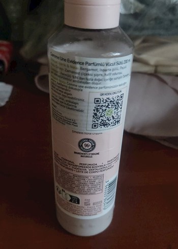 Parfümlü Vücut Losyonu 200ml - Görsel 2