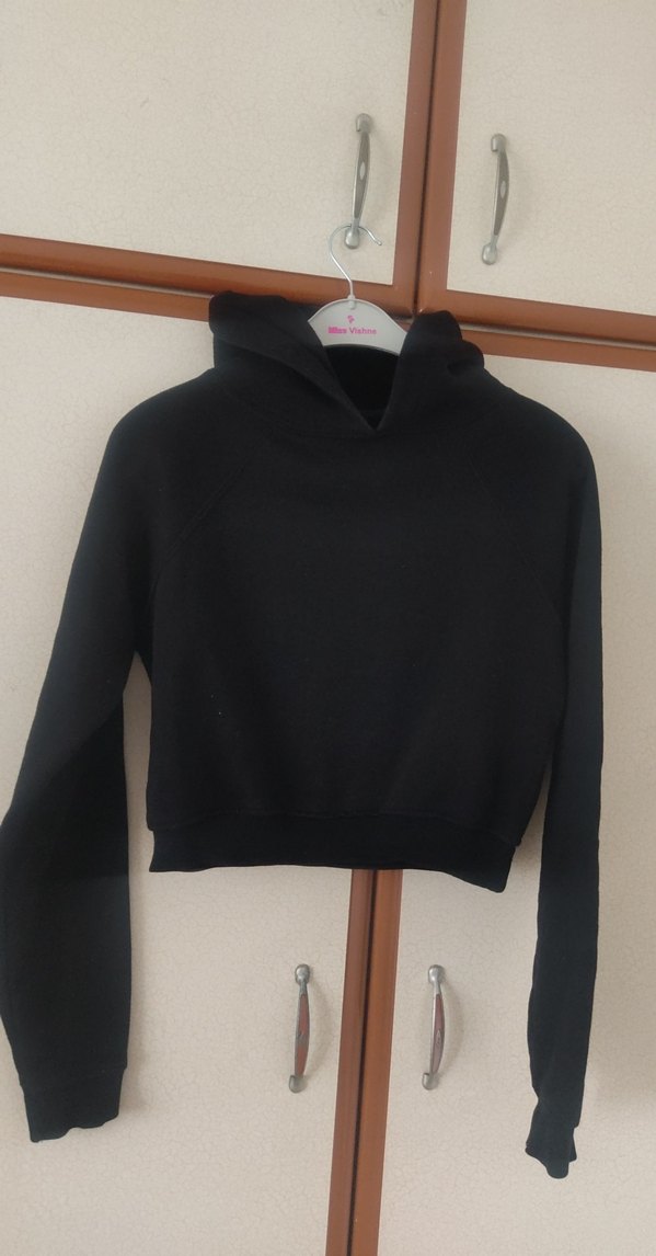 Siyah Kapüşonlu Kadın crop Sweatshirt - Görsel 3
