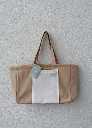 Beige bag