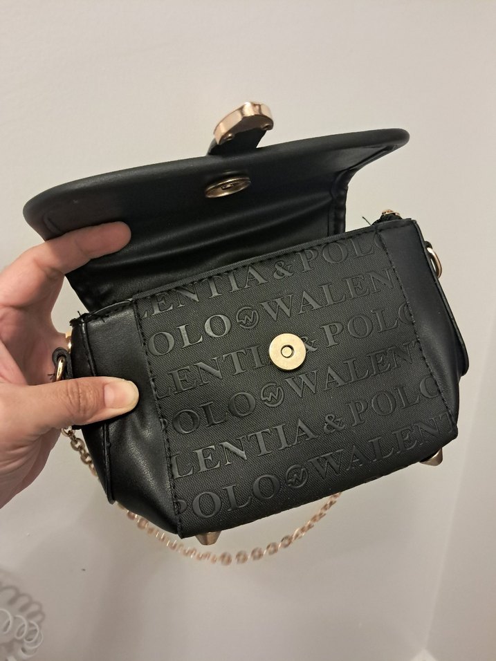 Zincir Detaylı Siyah Yılan Desenli Deri Çanta - Görsel 3