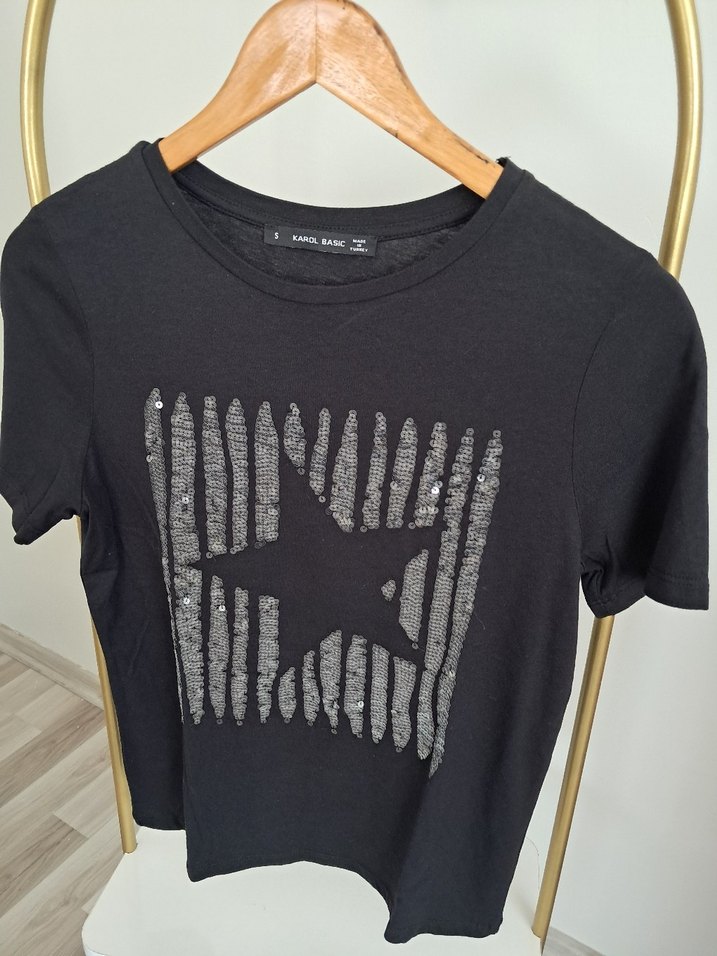 Siyah Kadın Payetli Baskılı Tişört - Görsel 3