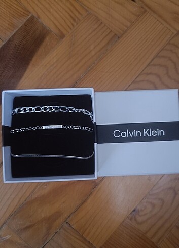 Beden beyaz Renk Calvin Klein bileklik