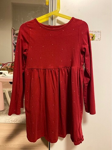 H&M 6-7 yaş kız çocuk kırmızı elbise