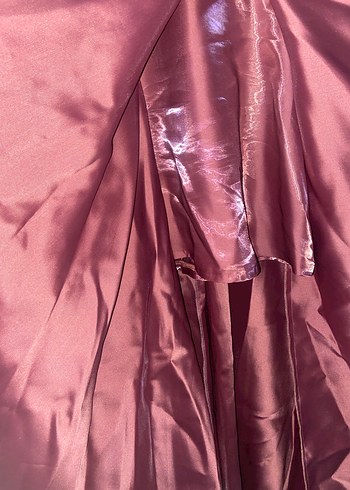 Pembe Parlak Uzun Drapeli Straplez Kadın Abiye - Görsel 7