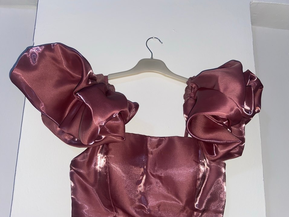 Pembe Parlak Uzun Drapeli Straplez Kadın Abiye - Görsel 4