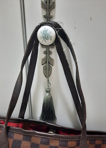 Louis Vuitton büyük kareli desenli canta - Görsel 5