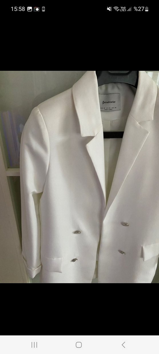 Düğmeli Beyaz Midi Kadın Blazer - Görsel 2