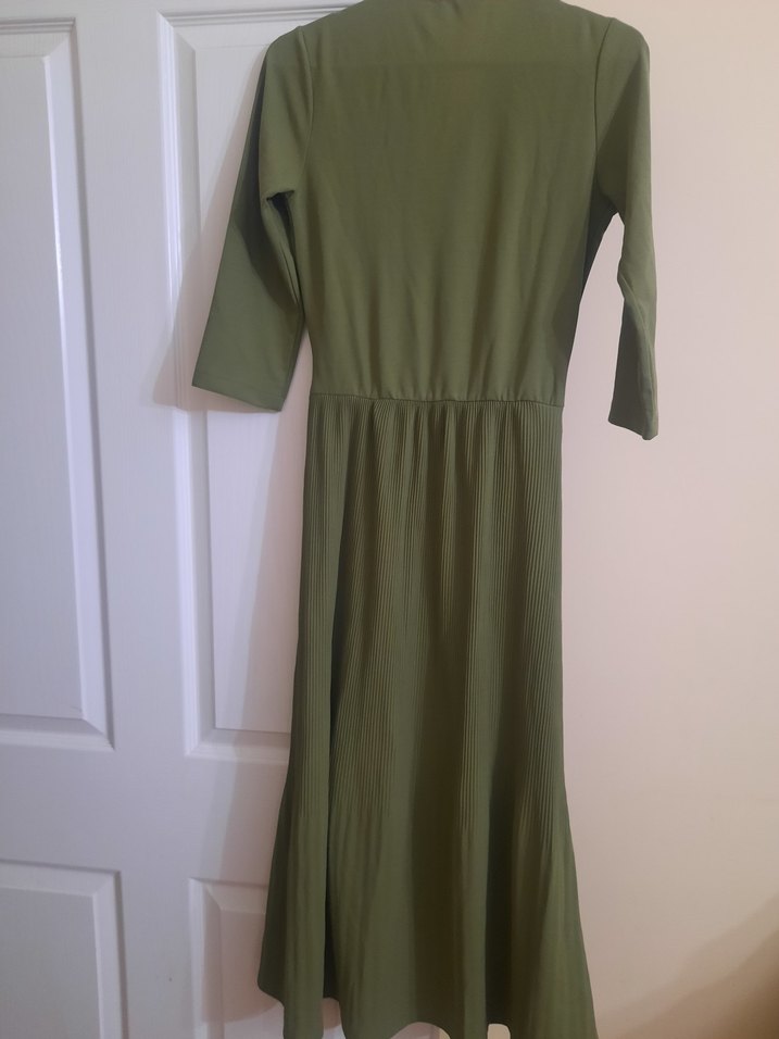 Kadın Uzun Yeşil V Yaka Elbise - Görsel 3