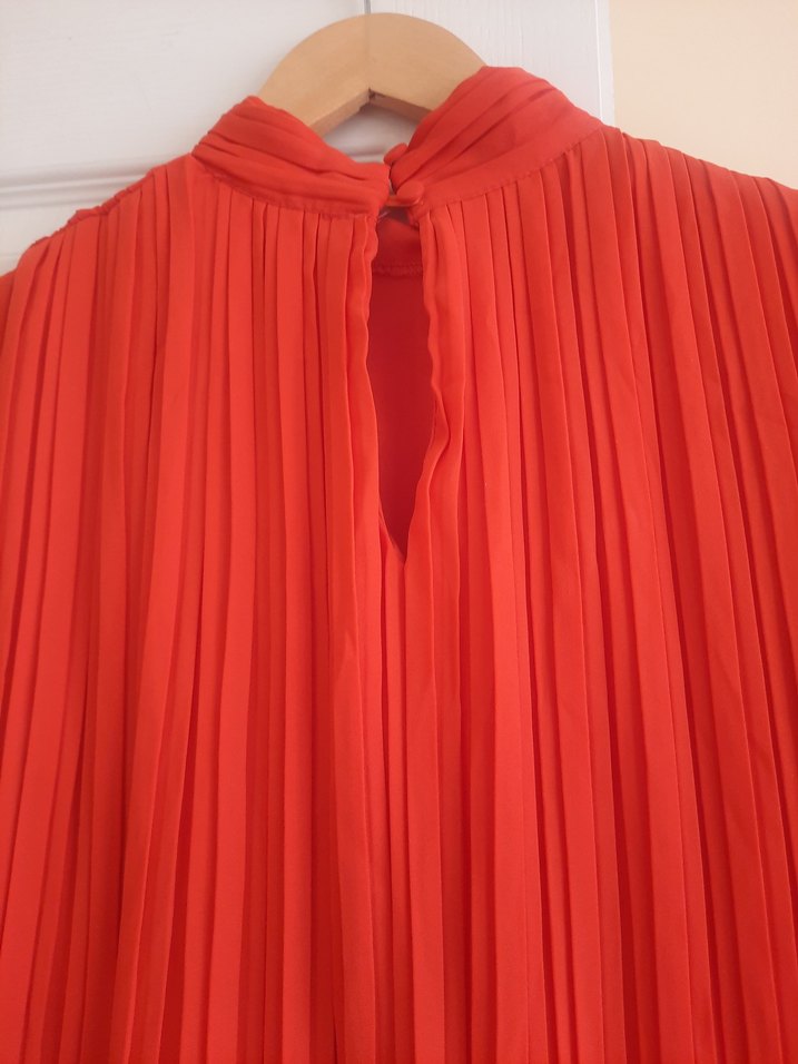 Parlak Pilili Uzun Kadın Elbise - Görsel 3