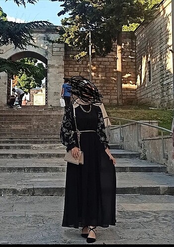 Tüllü elbise
