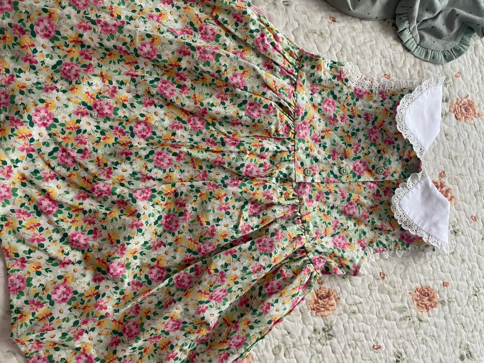 Çiçek Desenli, Fırfırlı Kız Elbisesi - Görsel 4