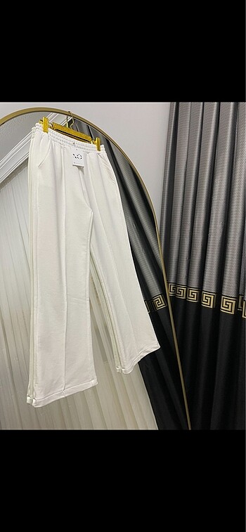 Beyaz Pantolon ?